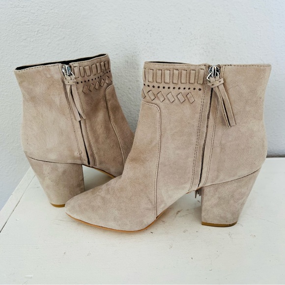 Rebecca Minkoff Ilan Suede Fringe Nude Tan Bootie 8.5 - Picture 6 of 11